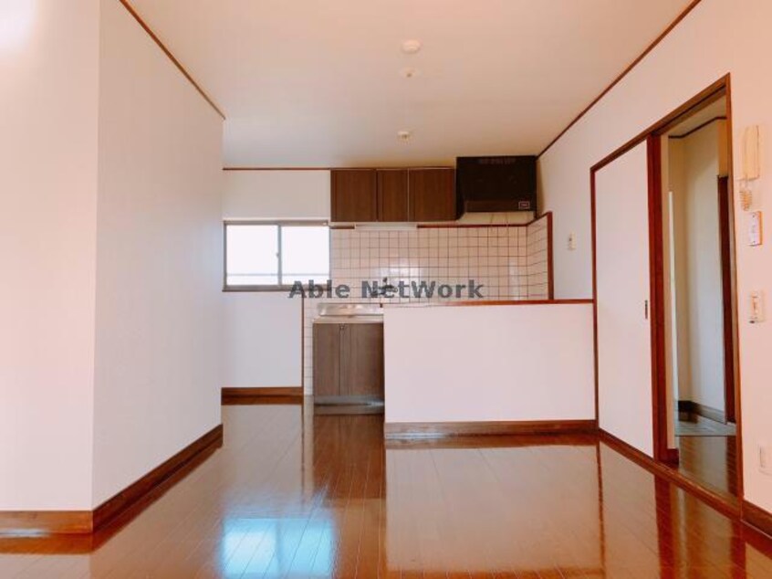  ファミール城南