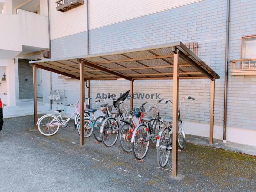  ファミール城南