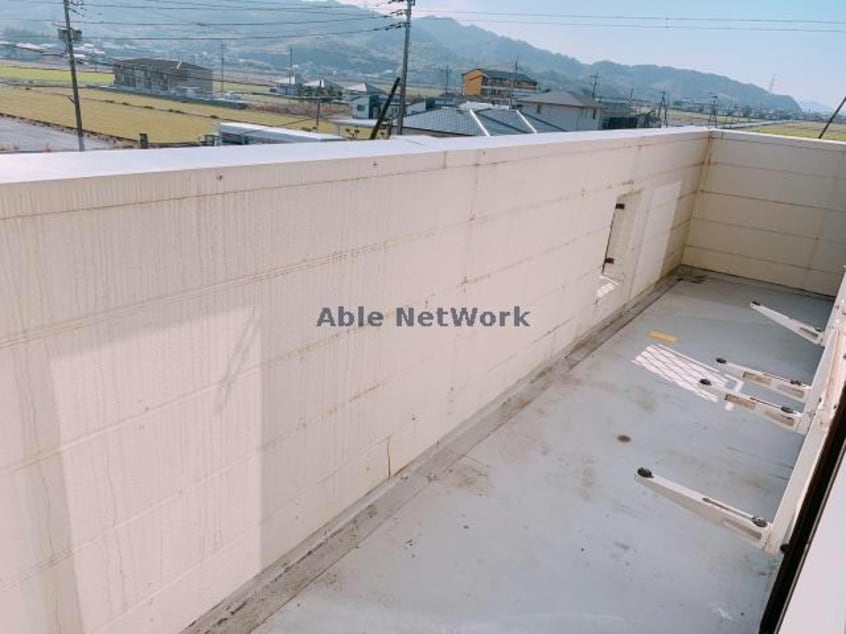  ファミール城南