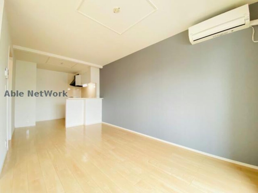 同型別号室写真 ハイウェイサイドブルースカイ