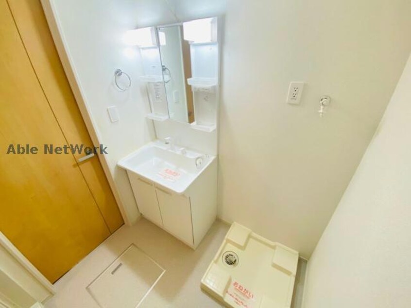 同型別号室写真 ハイウェイサイドブルースカイ