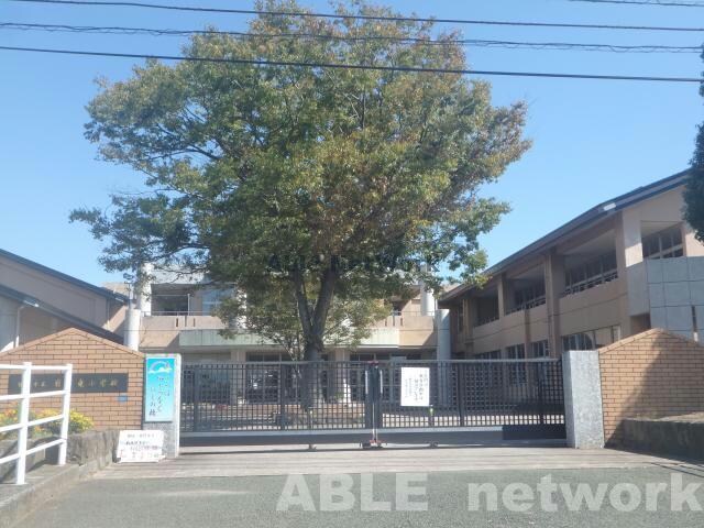 熊本市立日吉東小学校(小学校)まで1849m コーポエンゼルC・D（南区江越）