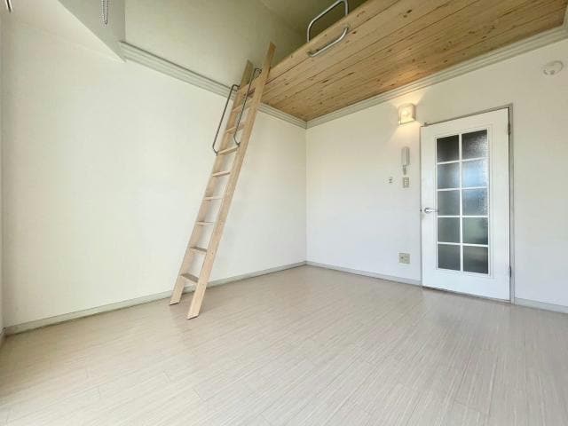  メゾン川尻