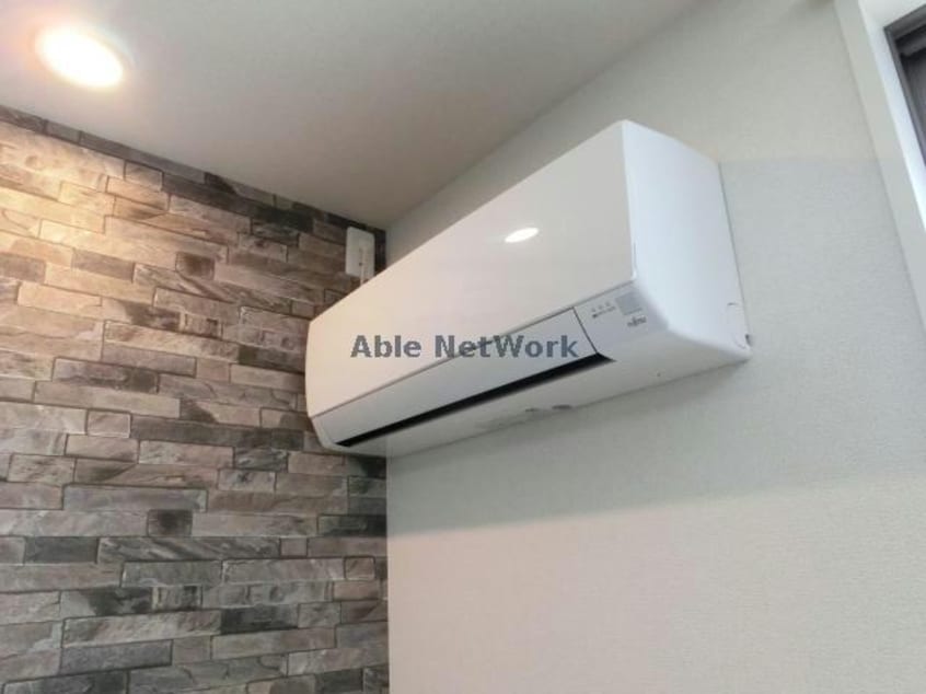  エヌ・ステータス国府