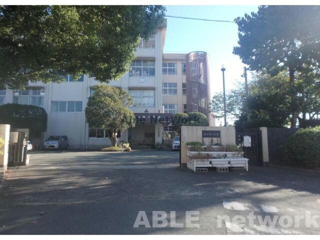 熊本市立出水南小学校(小学校)まで1012m 熊本都市バス（熊本市）/食糧事務所前 徒歩6分 1-2階 築9年