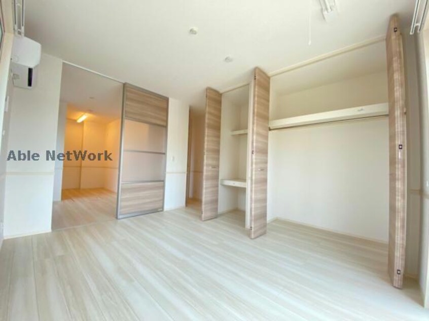  Lungo La ferrovia.307