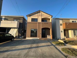 小島7丁目貸家B