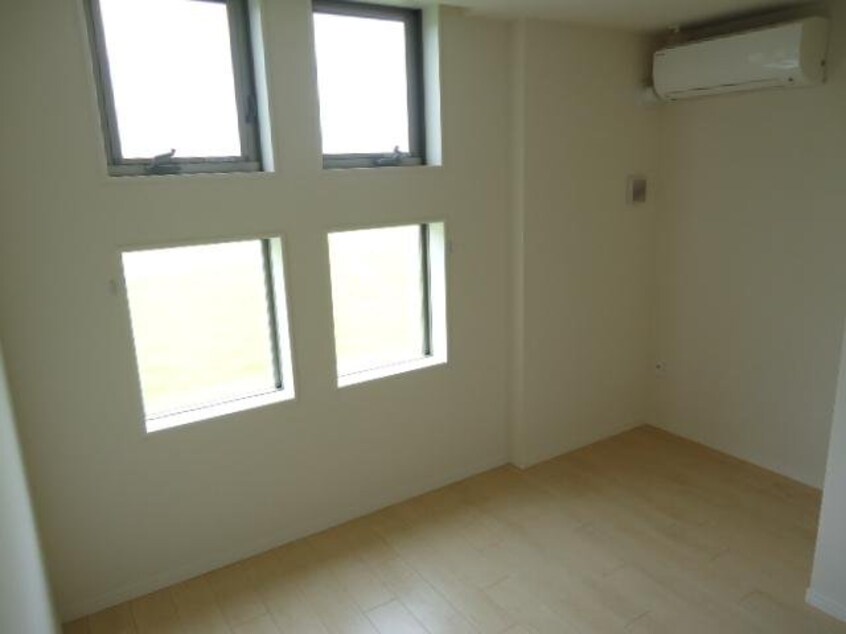  プレステージ　庭瀬