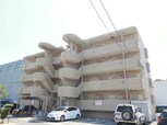 West Court　Ｂ