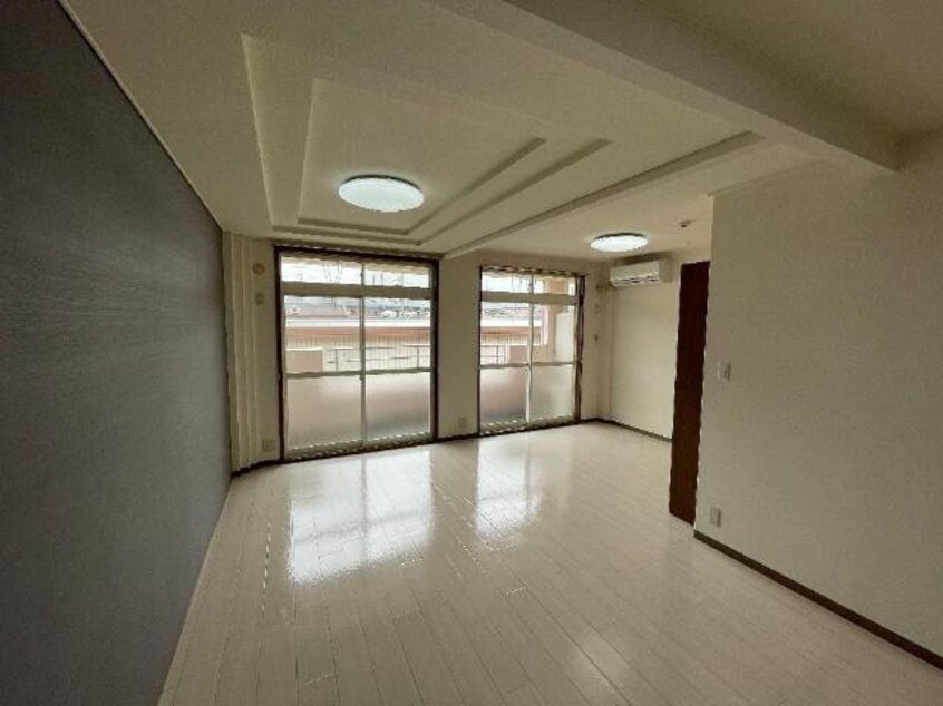 リビング プリベール花尻