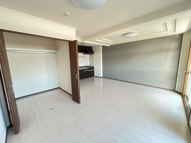 リビング プリベール花尻