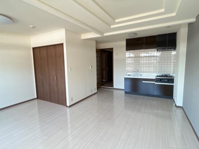 リビング プリベール花尻