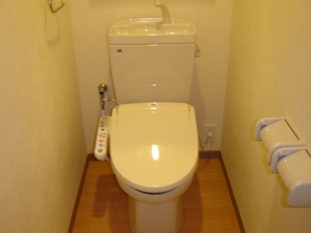 温水洗浄便座（イメージ） ルナロベリア