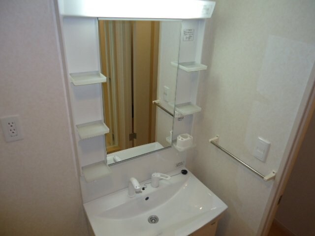 洗面化粧台（イメージ） ルナロベリア