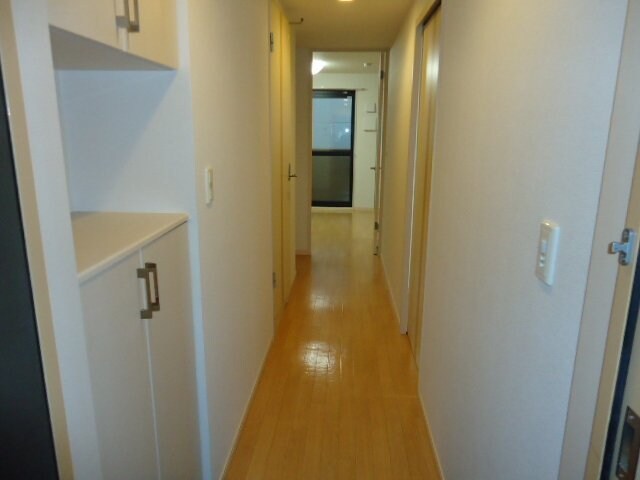 玄関（イメージ） ルナロベリア