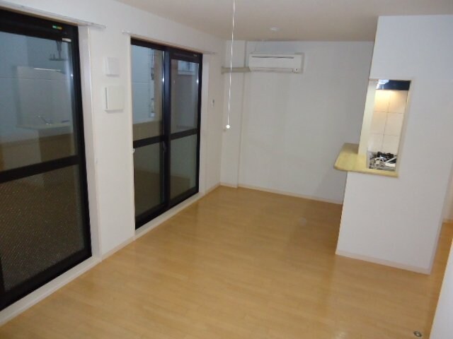 リビング（イメージ） ルナロベリア