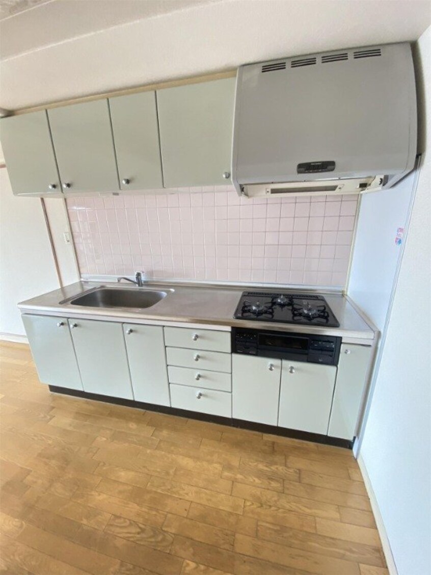  エバーグリーン柳町