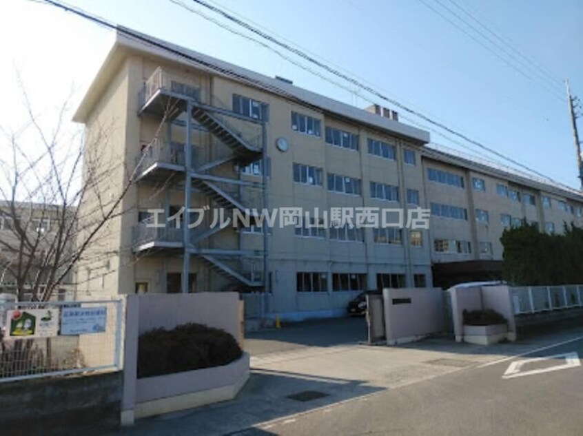 岡山市立横井小学校(小学校)まで1113m 桃の里マンション