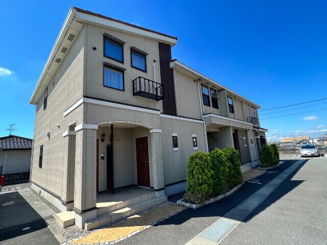  ラ・ベルコリーヌＢ