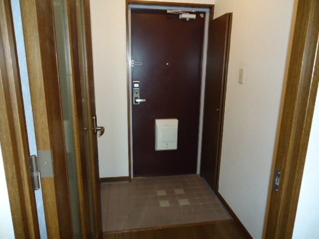 玄関 ファインヴィーブル参番館