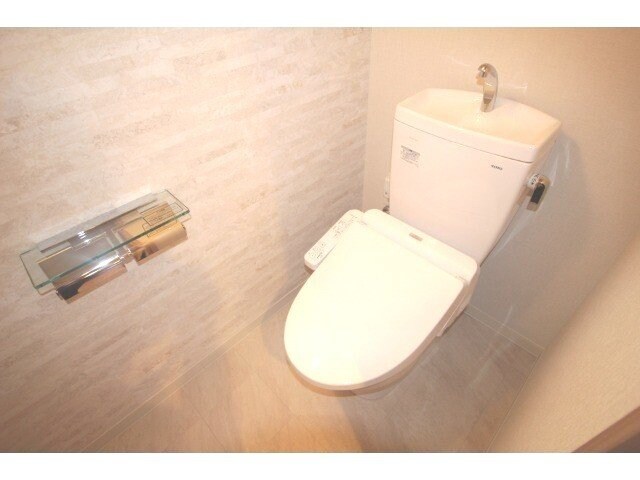  La neige　中山下