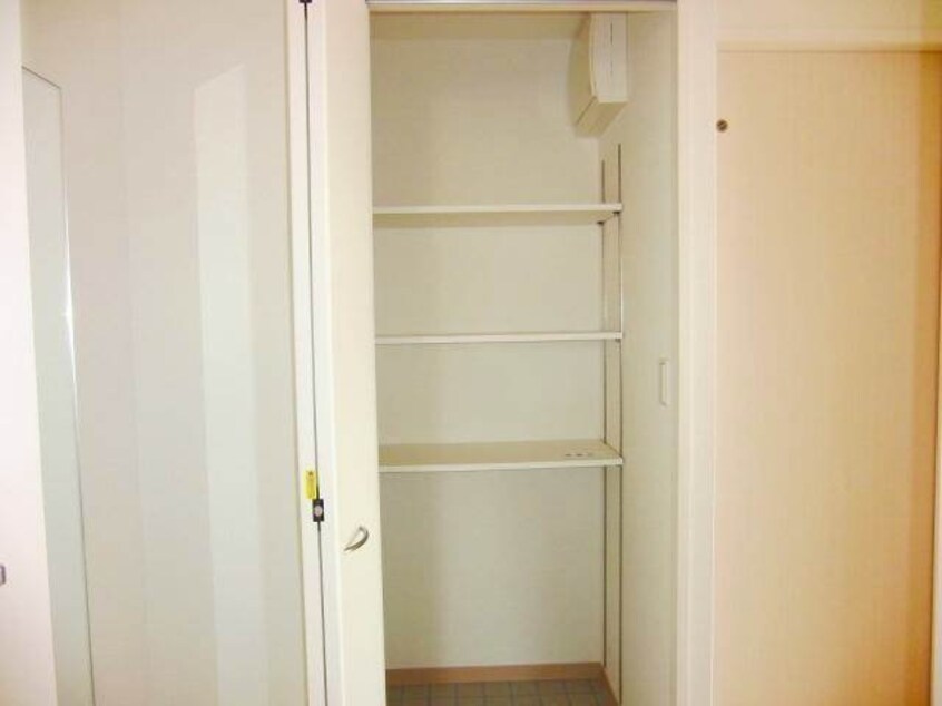 収納 ハートフル医大西