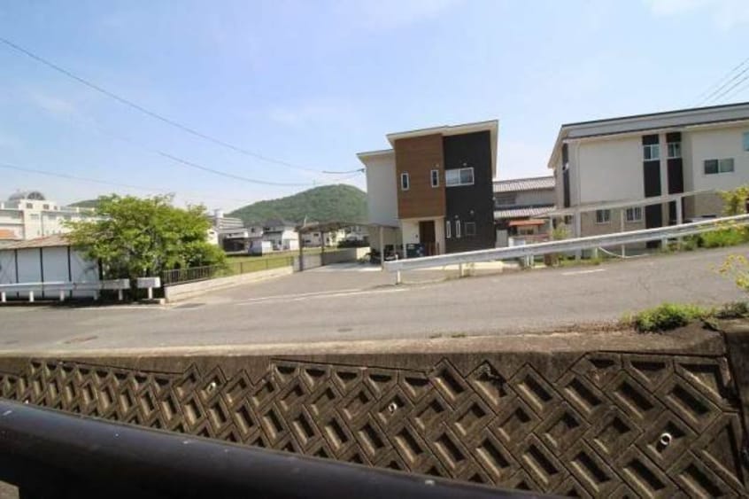  グレースマンション津高