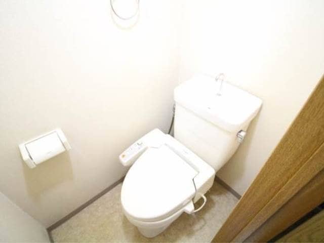 別のお部屋の写真です。実際とは異なります。 キャッスル津島