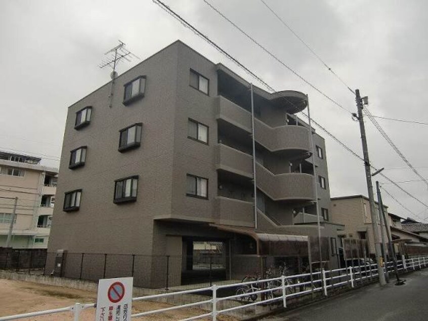  エ・アロール