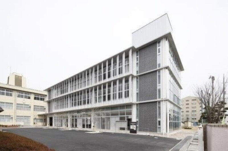 岡山市立西小学校(小学校)まで1298m アヴェニューＫ＆Ｋ