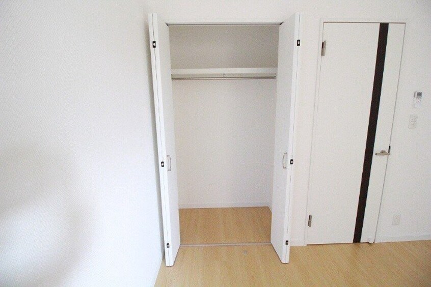  フルーリー中撫川　B棟