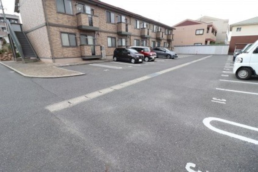  アルファーム　C棟