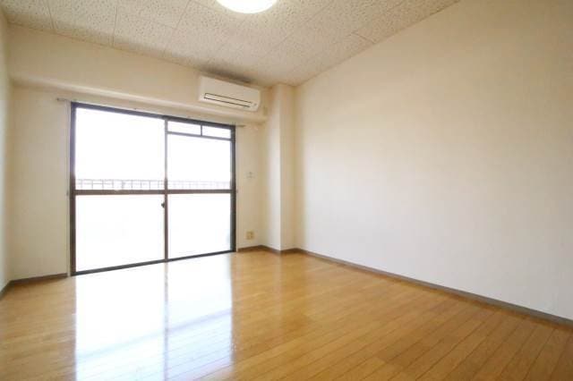  ニューメゾン近藤