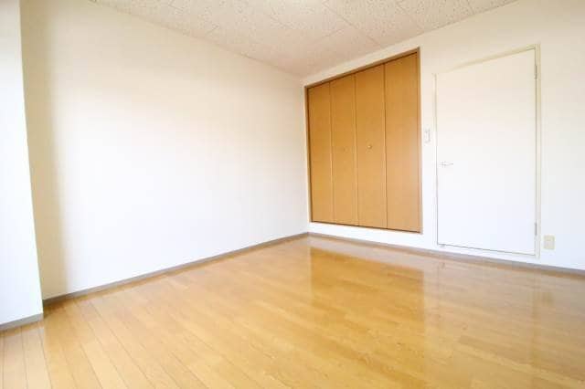  ニューメゾン近藤