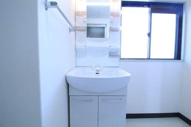  ニューメゾン近藤