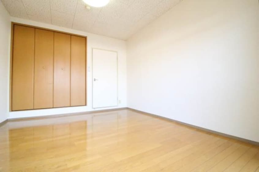  ニューメゾン近藤