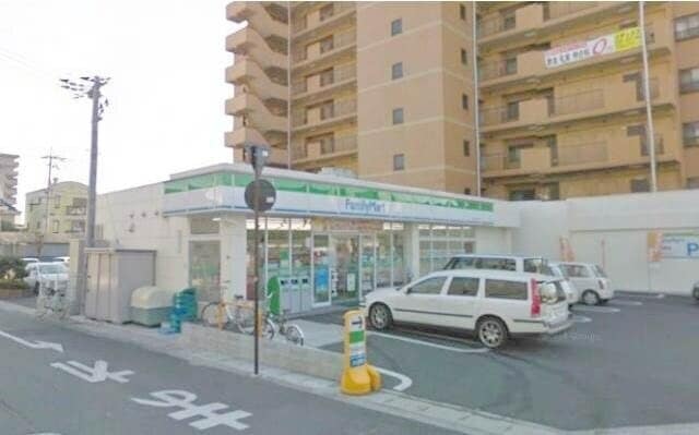 ファミリーマート野田一丁目店(コンビニ)まで162m アトーレ野田
