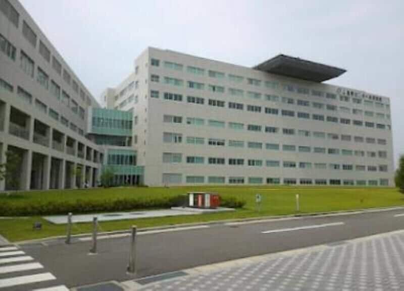 社会医療法人社団十全会心臓病センター榊原病院(病院)まで1426m BASE学南町