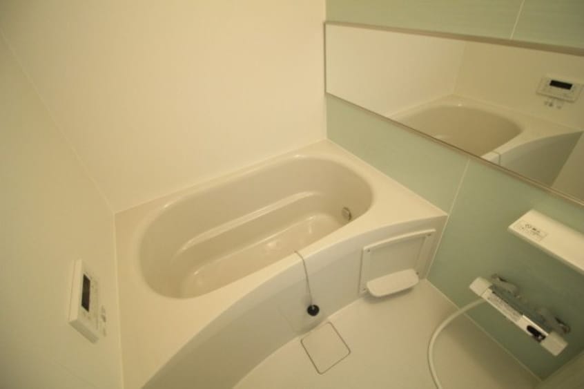  La neige　中山下