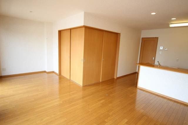  Pearl　Court　OＨMORI