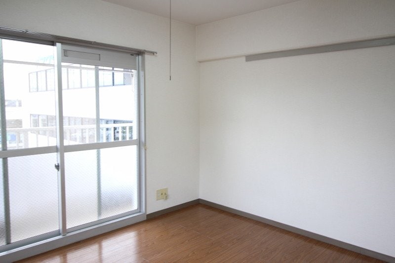 同物件別部屋の写真です セントフォレスト下中野Ａ棟