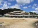 岡山市立御津南小学校(小学校)まで1407m シンフォニーⅠ