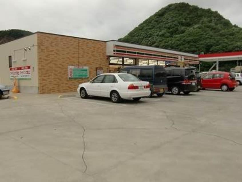 セブンイレブン岡山牟佐店(コンビニ)まで594m あさひリバージュＢ