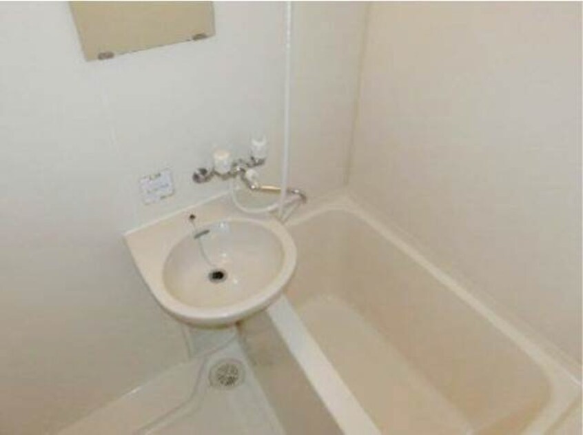 同物件の別のお部屋の写真です。実際とは異なります パルミラ津高