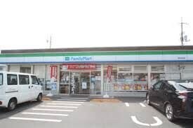 ファミリーマート西大寺中店(コンビニ)まで98m マンションエトランゼ
