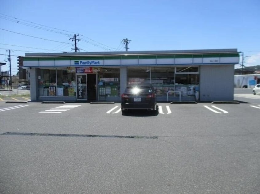 ファミリーマート岡山一宮店(コンビニ)まで1179m Maison de Caramel