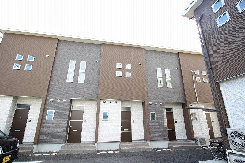  ラ・イース津高