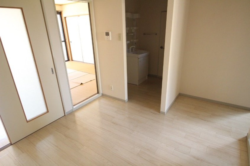  エントピア虫明