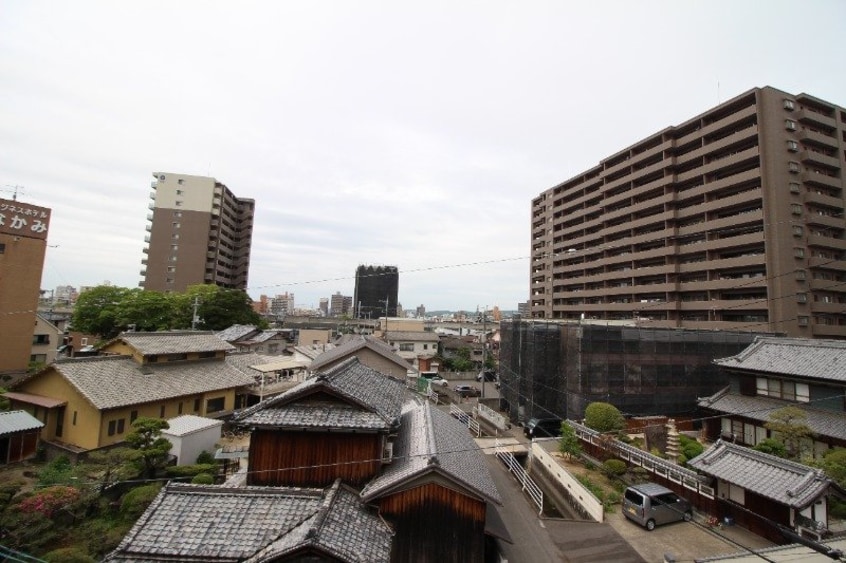  コクーン大元駅前