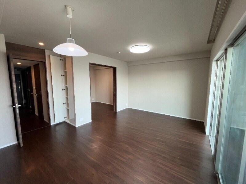  パークホームズ内山下イーステージ